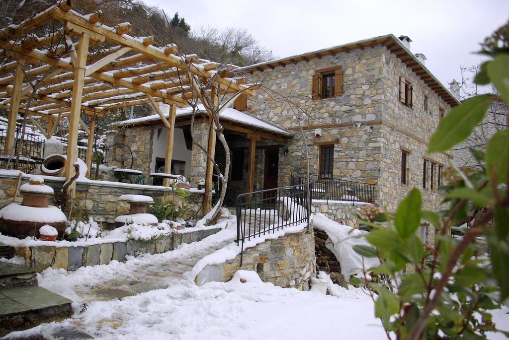 Sabouko Guest House Vizitsa Esterno foto