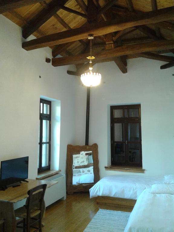 Sabouko Guest House Vizitsa Esterno foto
