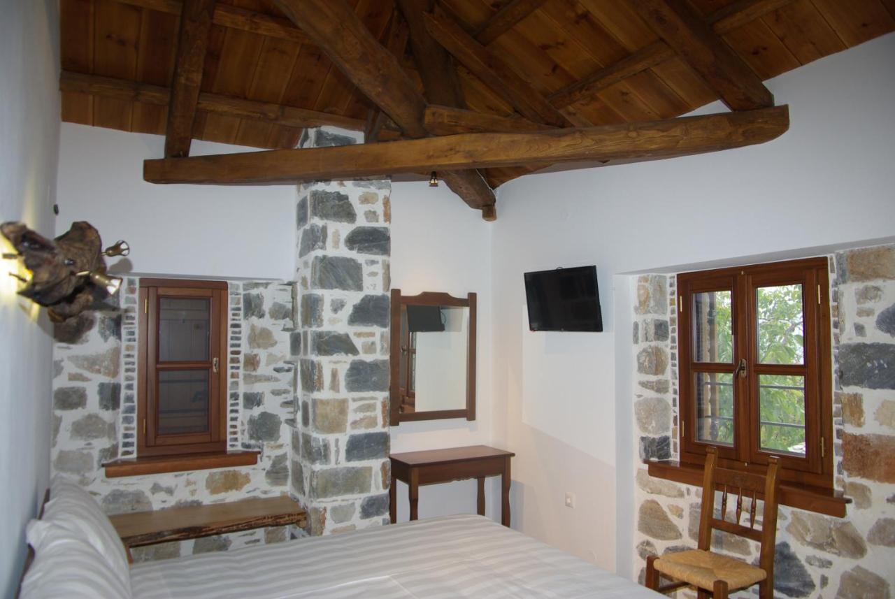Sabouko Guest House Vizitsa Esterno foto