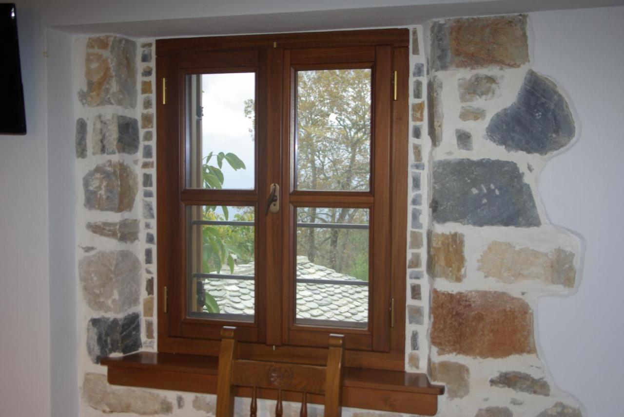 Sabouko Guest House Vizitsa Esterno foto